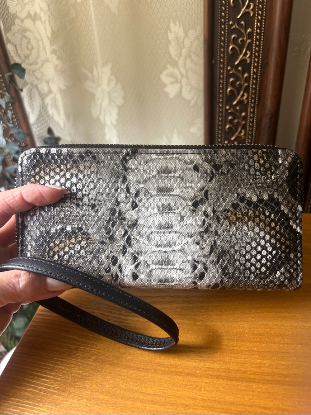Snake Print Zip Wristlet Wallet - Gray & Black NWOT